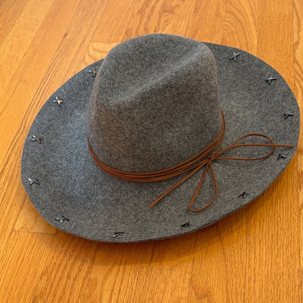 Gray Felt Hat with Brown Accent
